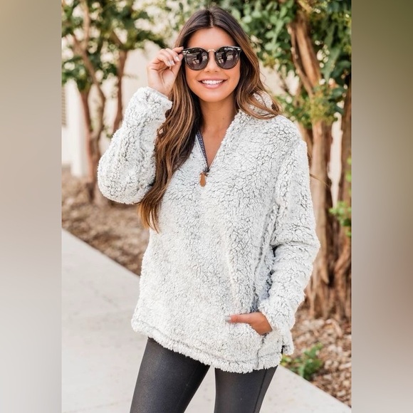 Snowy Daydreams Sherpa Quarter Zip Pullover in Light Grey - Picture 1 of 4